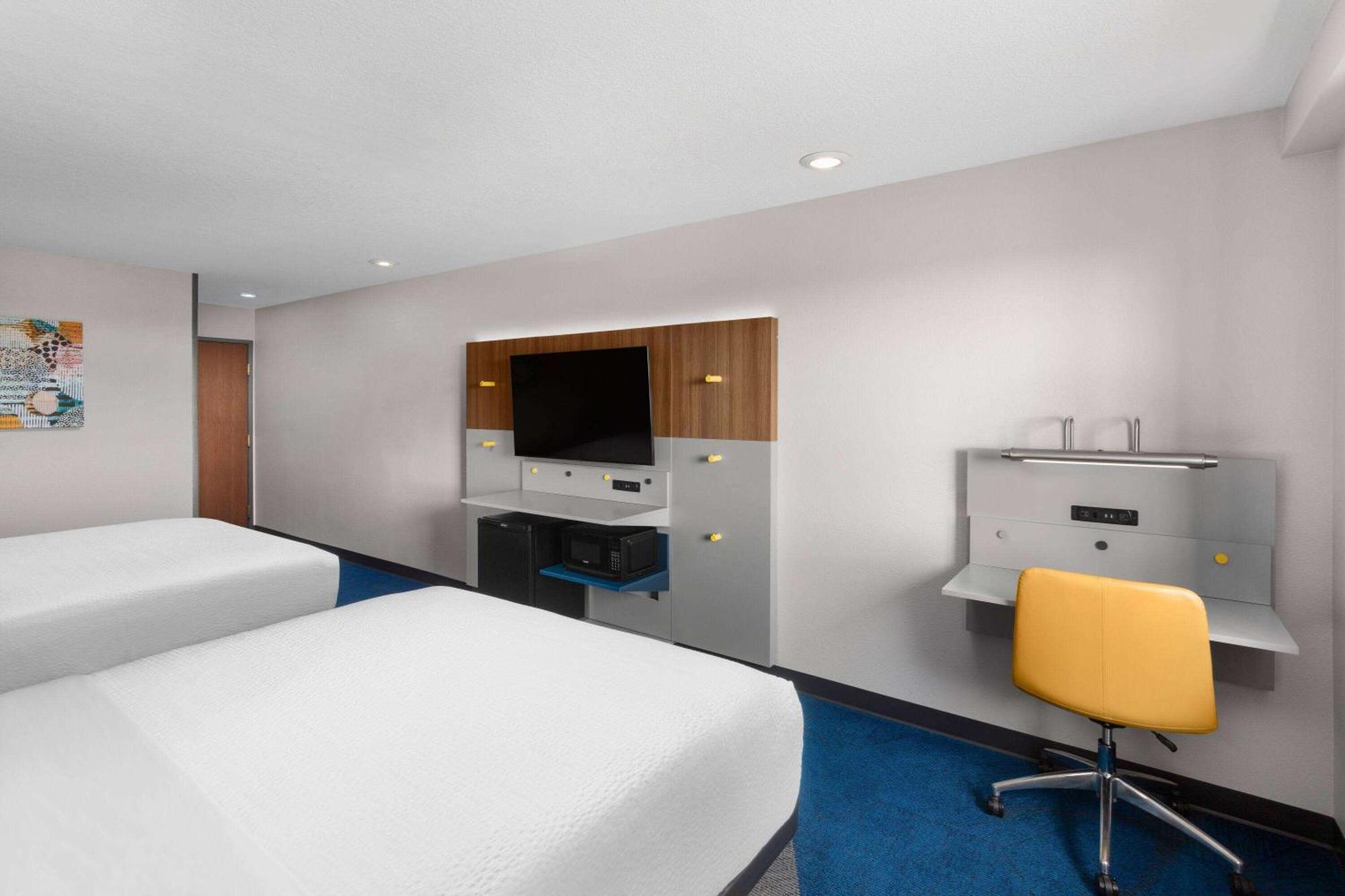 Microtel Inn & Suites By Wyndham Rapid City Esterno foto